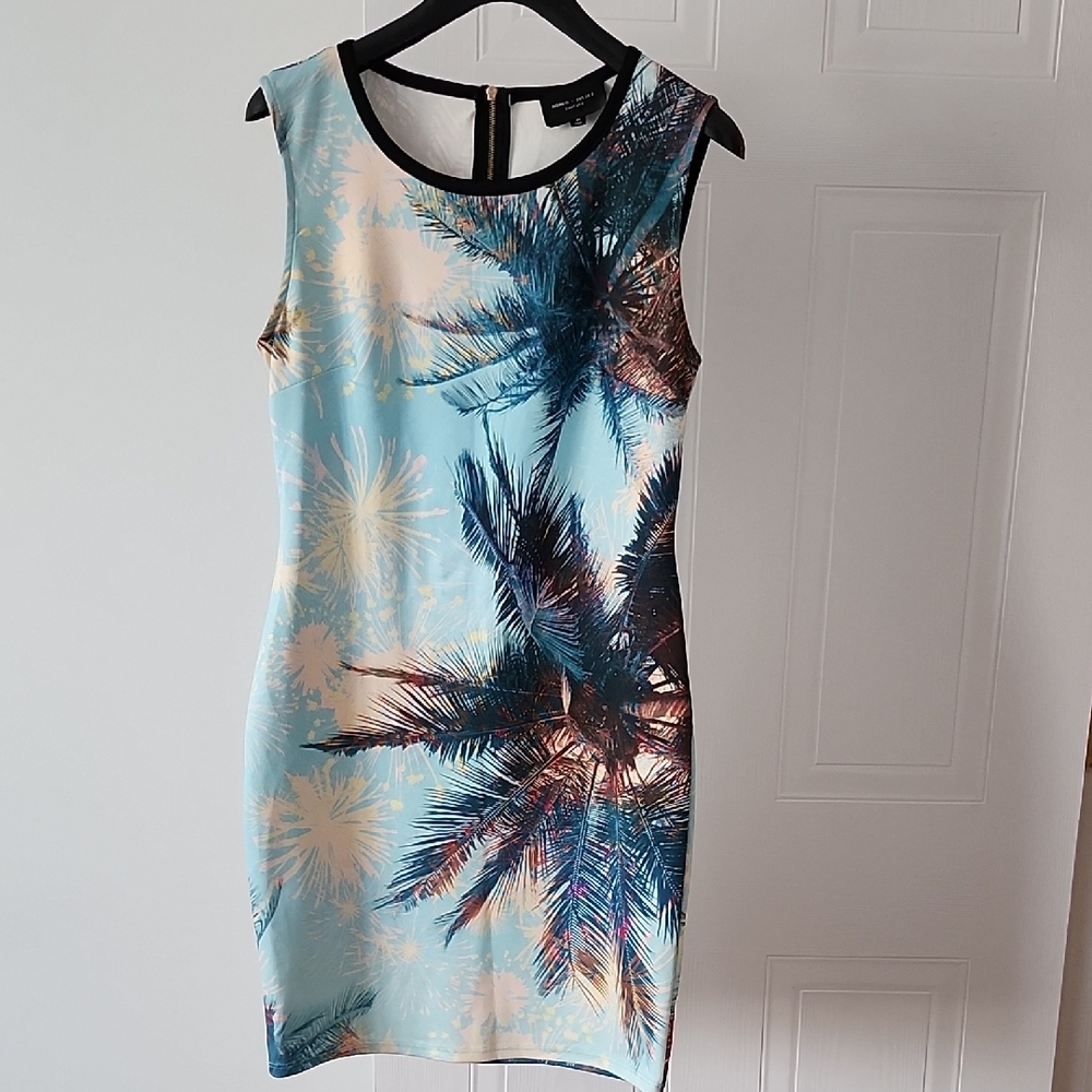 Tropical Print Sleeveless Dress